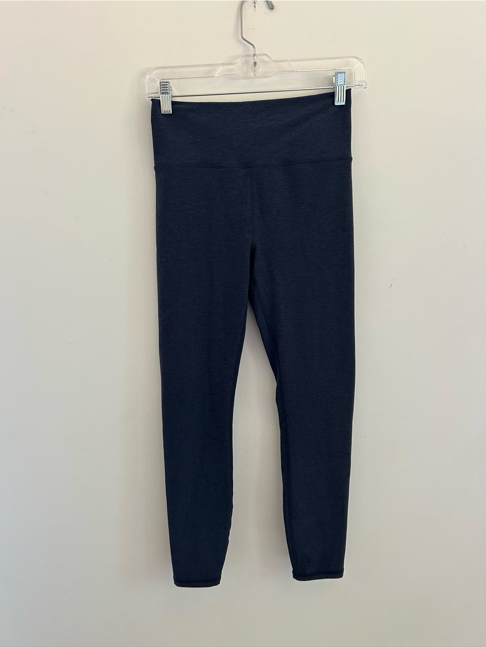 Vuori Navy High-Waist Performance Leggings